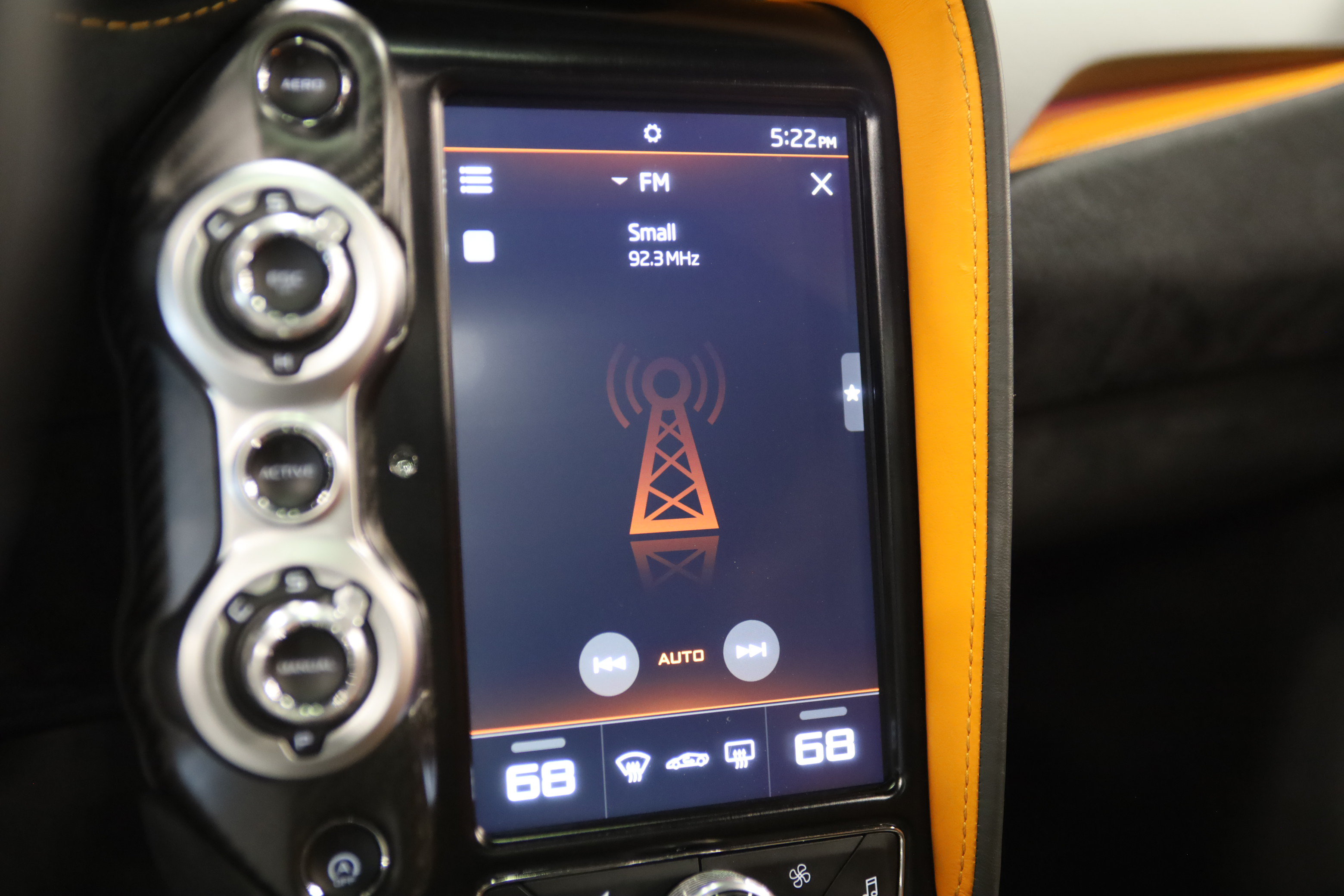 Used 2019 McLaren 720S Performance RWD image 29