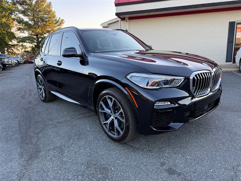 Used 2019 BMW X5 xDrive50i w/ M Sport Package image 5