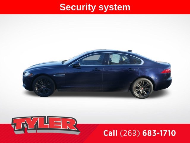 Used 2017 Jaguar XF Premium AWD/4WD image 4