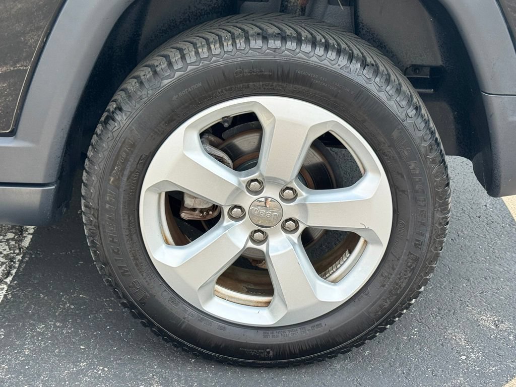 Used 2019 Jeep Compass Latitude w/ Popular Equipment Group AWD/4WD image 43