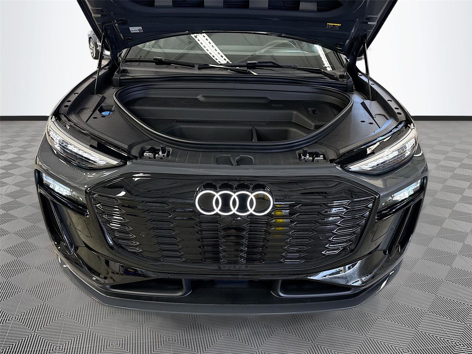 Used 2027 Audi Q6 e-tron Premium Plus AWD/4WD image 31