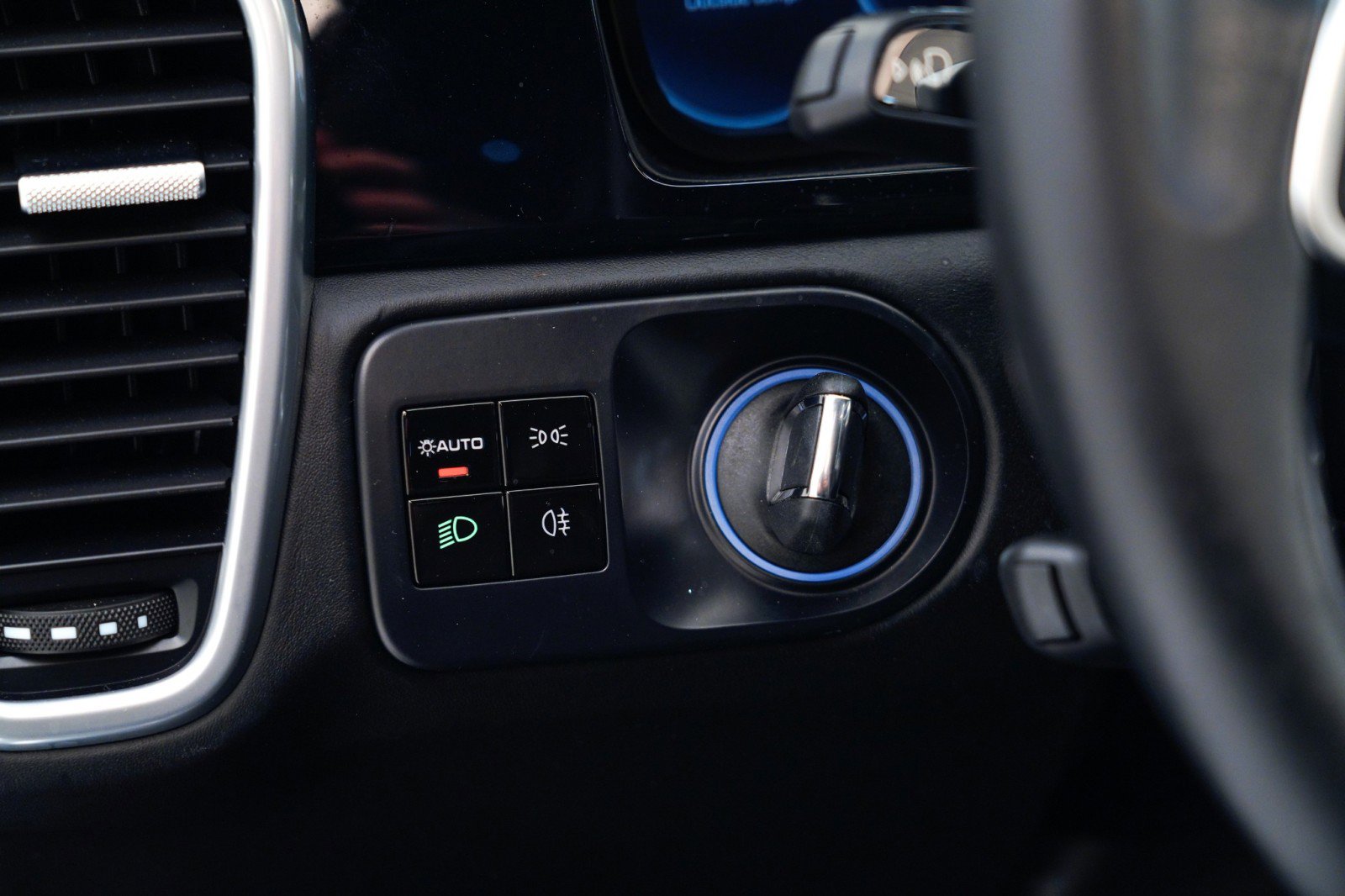 Used 2021 Porsche Cayenne S image 29