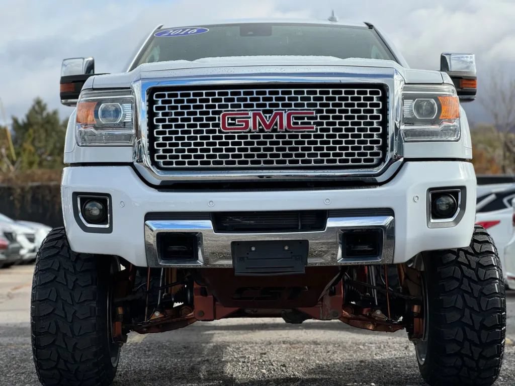 Used 2016 GMC Sierra 2500 Denali w/ Duramax Plus Package AWD/4WD image 51