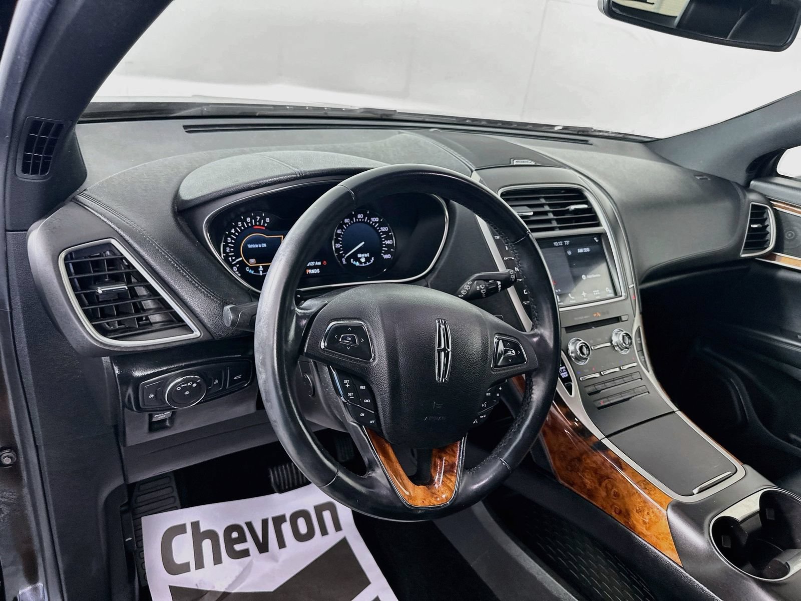 Used 2017 Lincoln MKX Select w/ Select Plus Package FWD image 9
