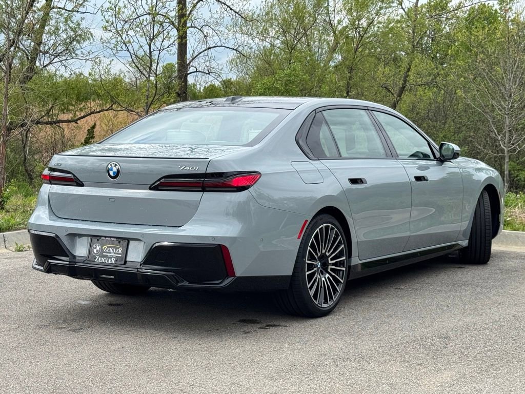 New 2026 BMW 740i xDrive w/ Executive Package AWD/4WD image 6
