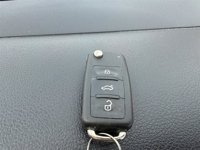 Used 2017 Volkswagen Jetta SE image 45