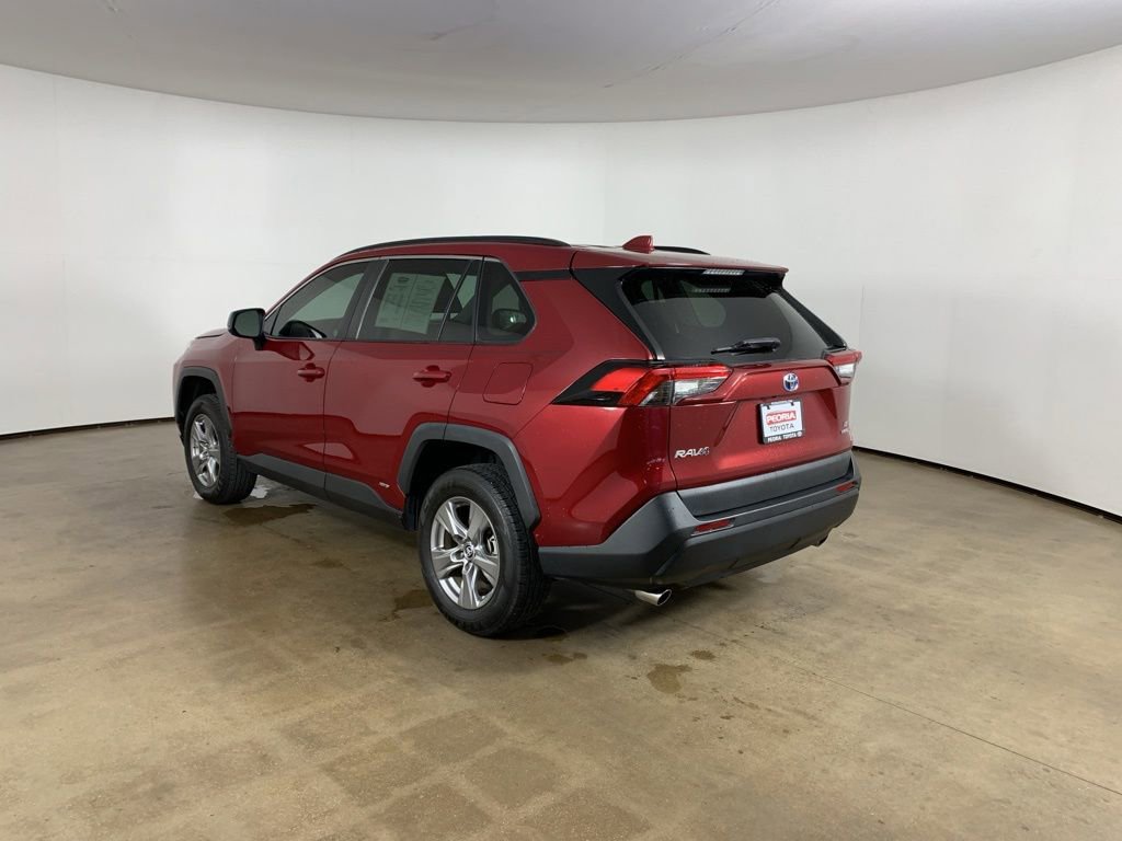 Used 2023 Toyota RAV4 LE AWD/4WD image 14