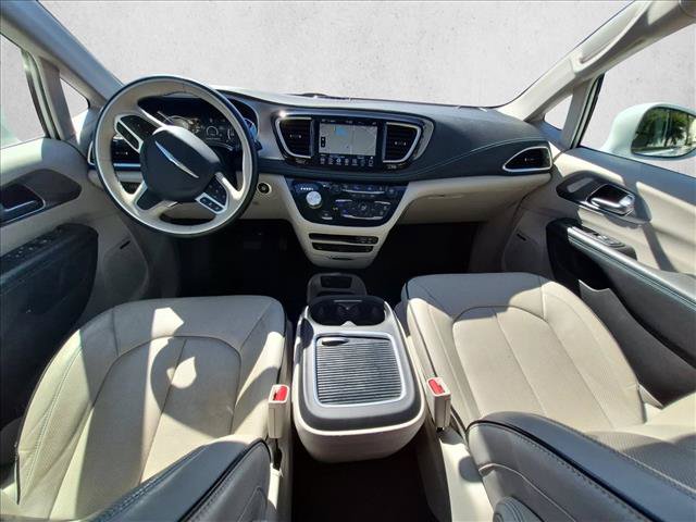 Used 2018 Chrysler Pacifica Limited w/ Advanced Safetytec Group FWD image 20