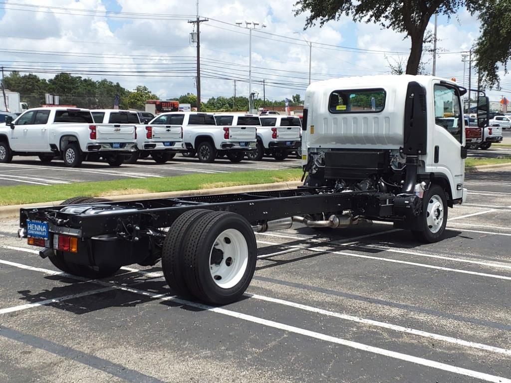 New 2025 Chevrolet Low Cab Forward RWD image 4
