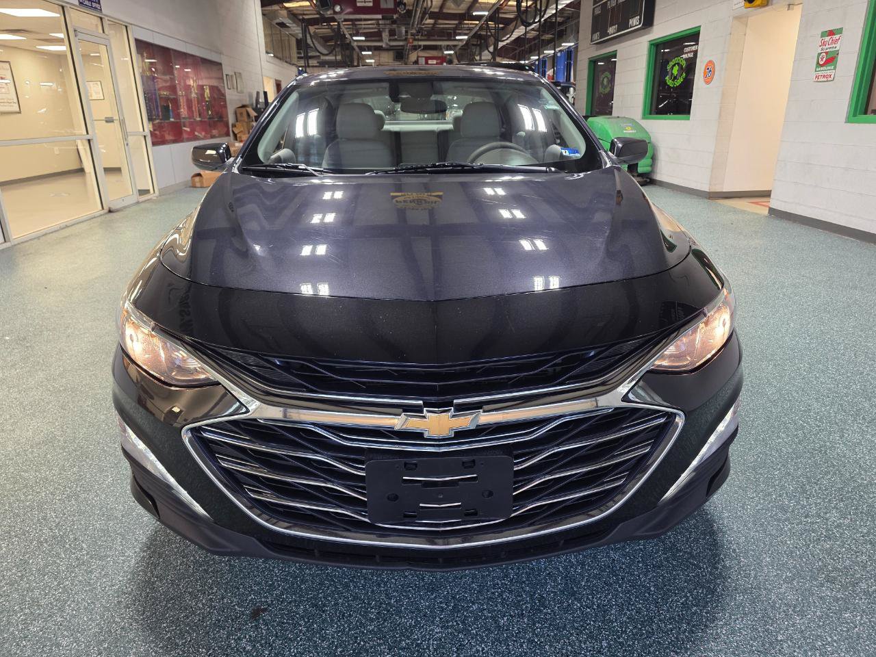 Used 2022 Chevrolet Malibu LT FWD image 3