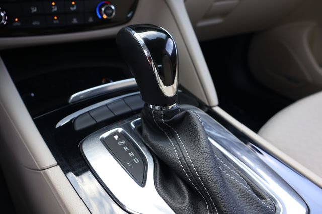 Used 2018 Buick Regal Preferred w/ Sights and Sounds Package image 27