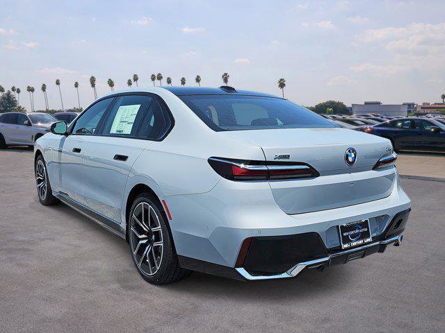 New 2025 BMW 750e xDrive w/ Premium Package image 7