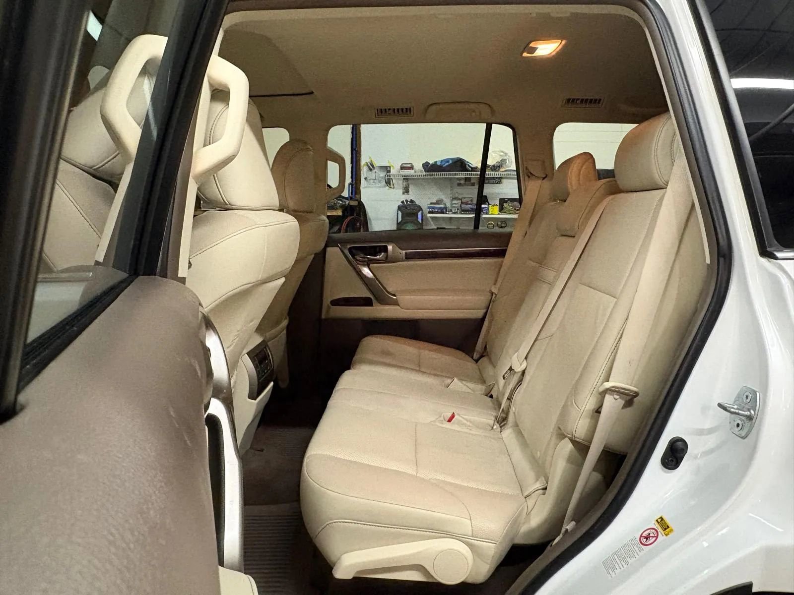 Used 2016 Lexus GX 460 w/ Premium Package image 29