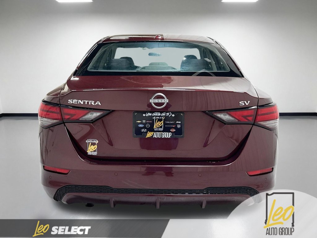 Used 2024 Nissan Sentra SV FWD image 9
