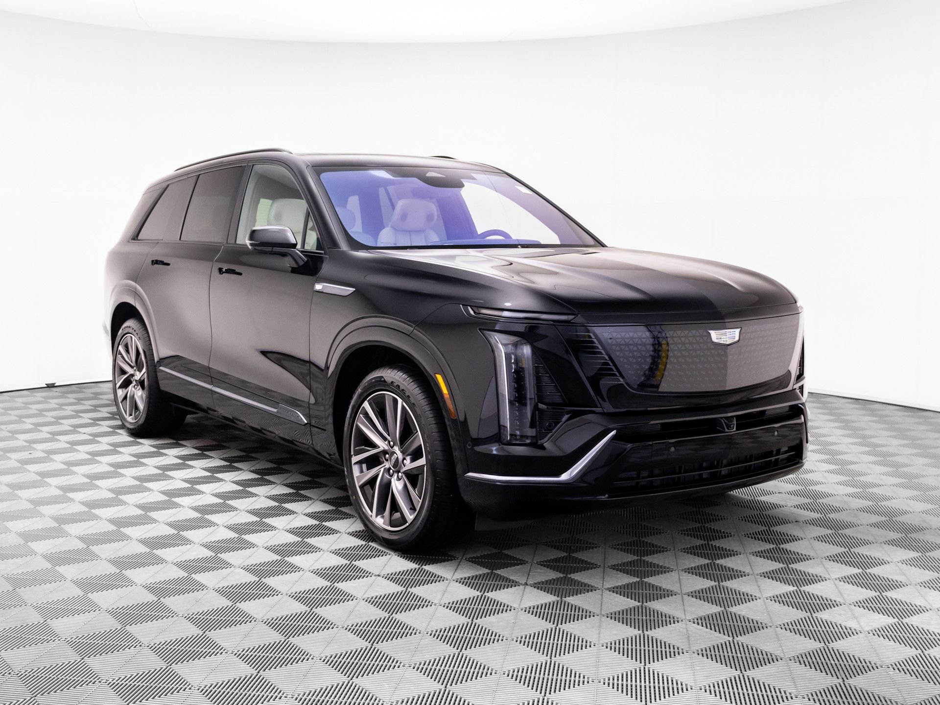 New 2027 Cadillac Vistiq Luxury w/ LPO, Floor Liner Package AWD/4WD image 7