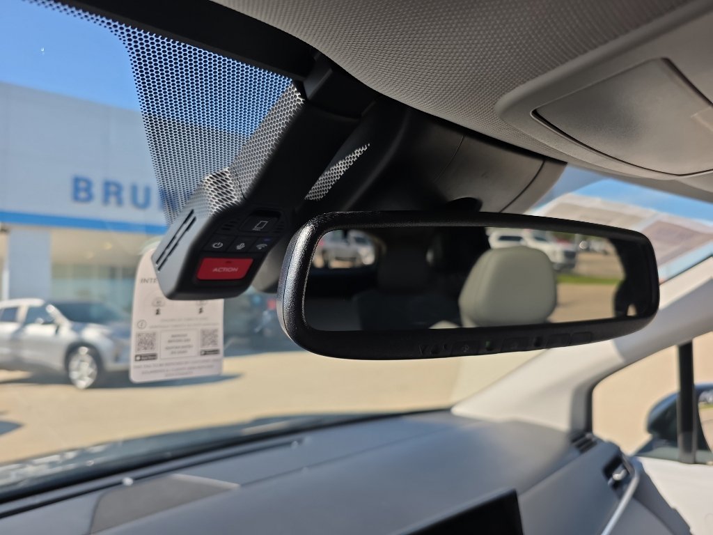 Used 2026 Toyota Sienna XLE image 10