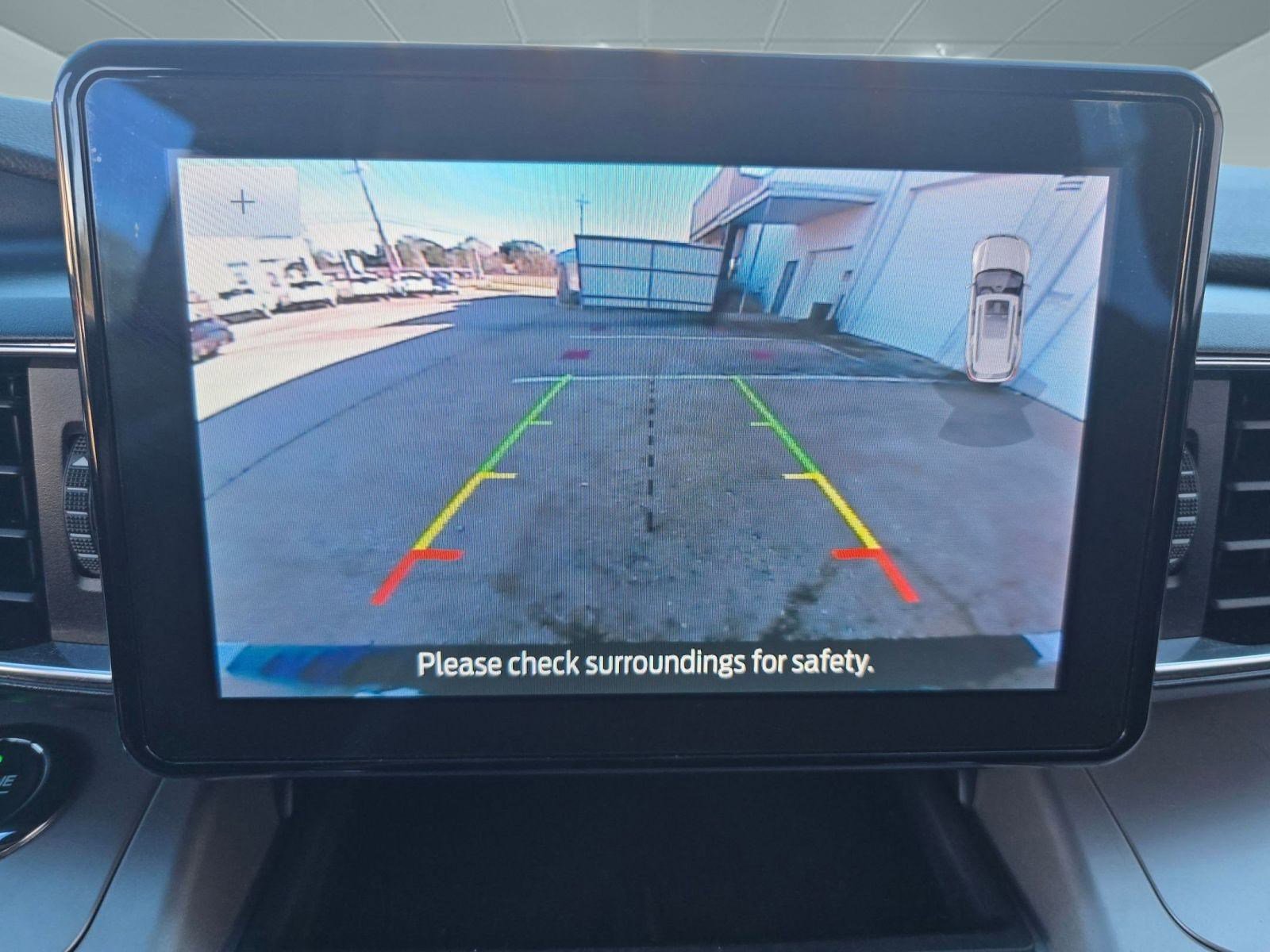 Used 2020 Ford Explorer XLT w/ Equipment Group 202A image 28