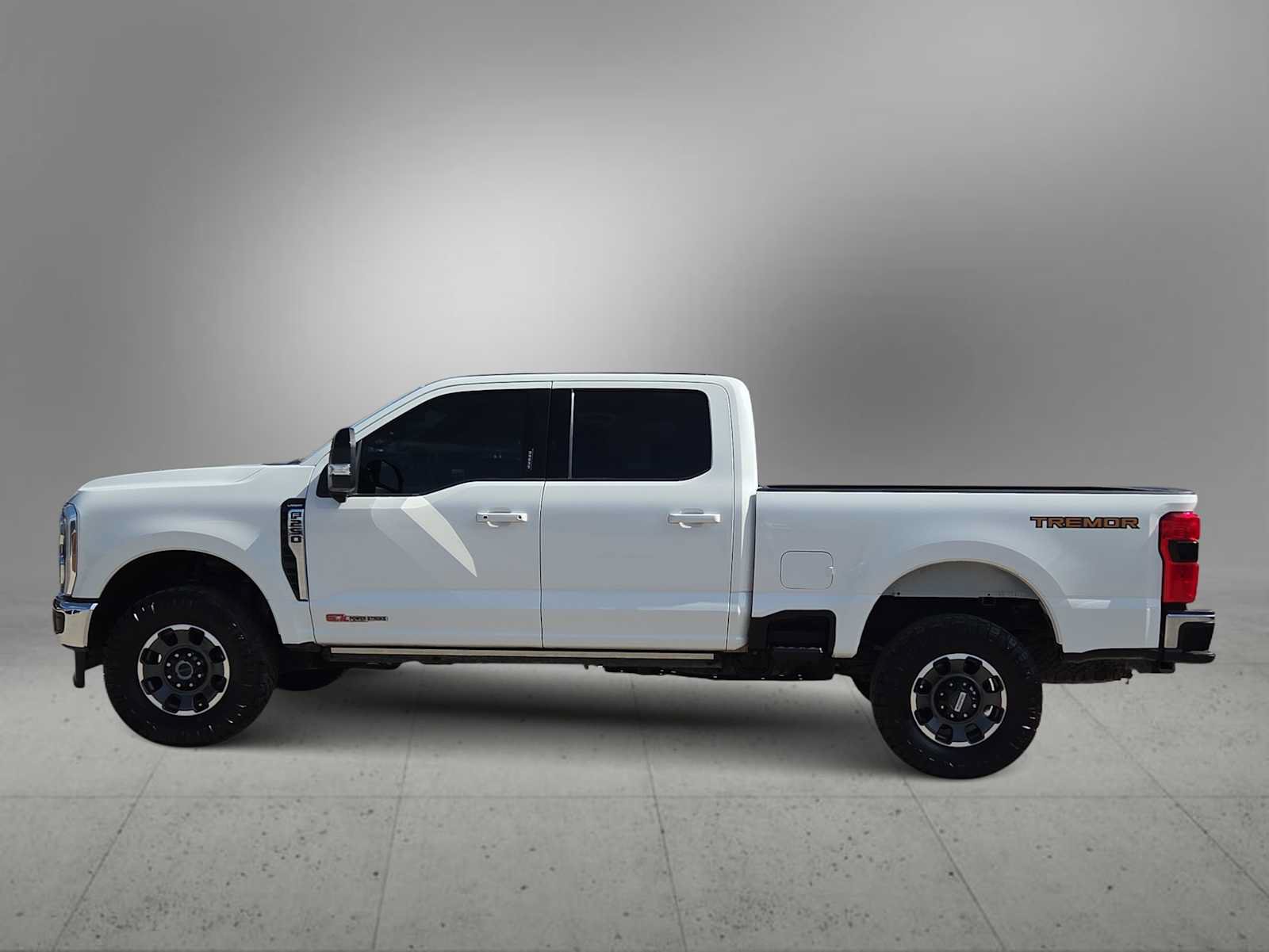 Used 2024 Ford F250 Lariat w/ Tremor Off-Road Package AWD/4WD image 5