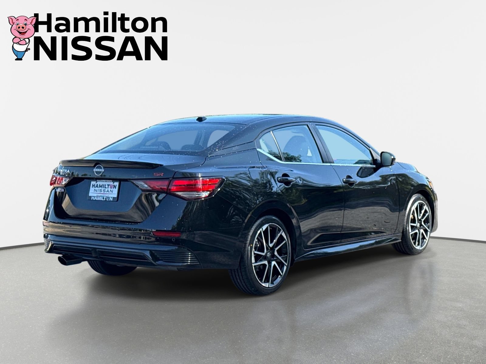 Used 2025 Nissan Sentra SR FWD image 2
