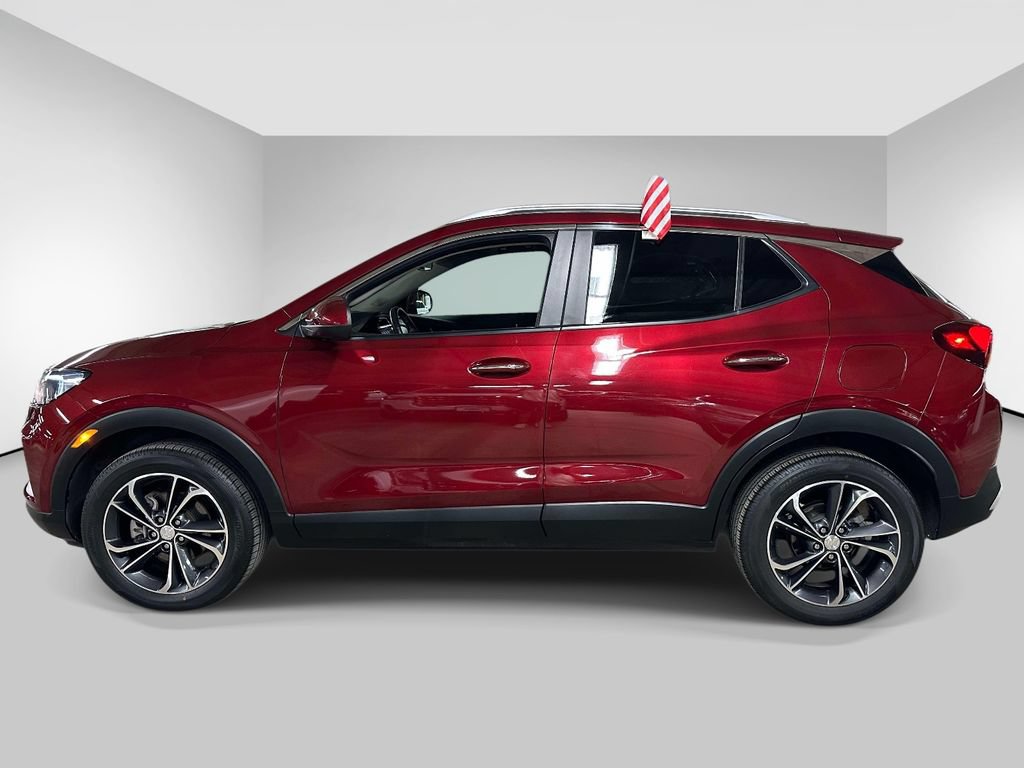 Used 2023 Buick Encore GX Select w/ Safety Package II AWD/4WD image 2