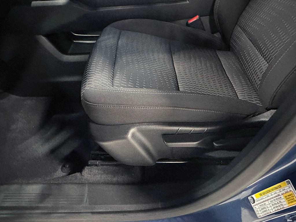 Used 2026 Chevrolet Equinox LT AWD/4WD image 21