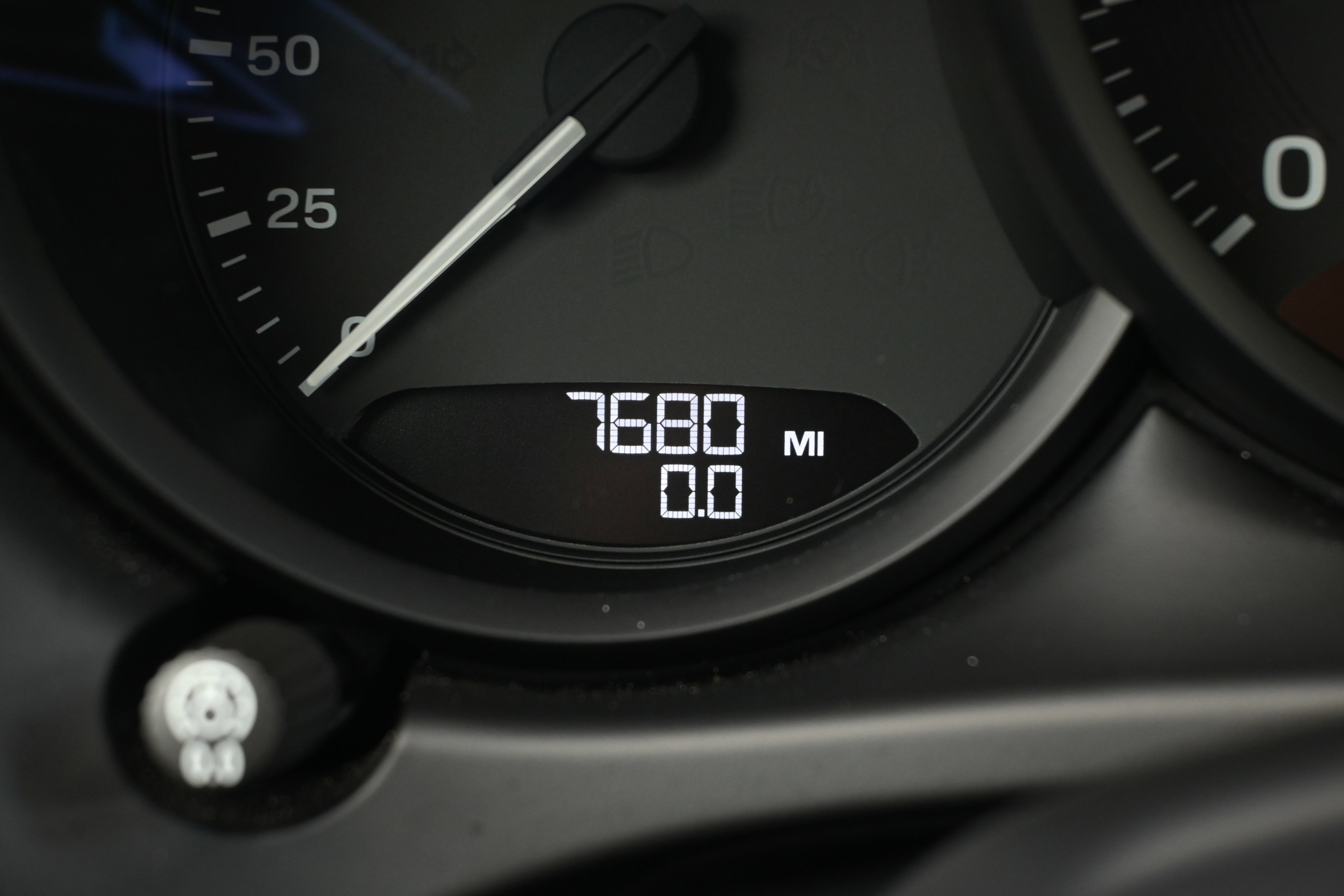 Used 2024 Porsche Macan w/ Premium Plus Package image 24