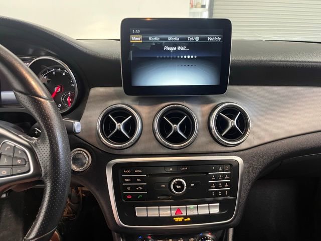 Used 2018 Mercedes-Benz CLA 250 image 29