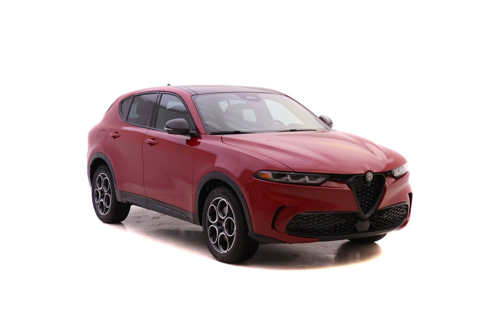 New 2025 Alfa Romeo Tonale w/ Premium Package image 2