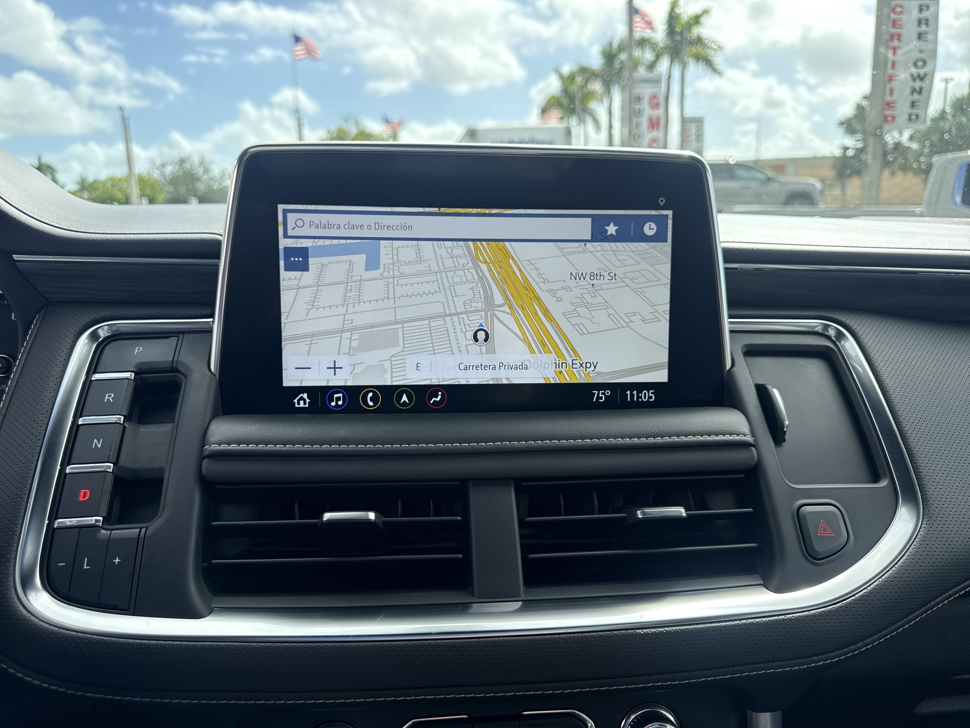 Used 2021 GMC Yukon SLT w/ SLT Premium Package RWD image 10