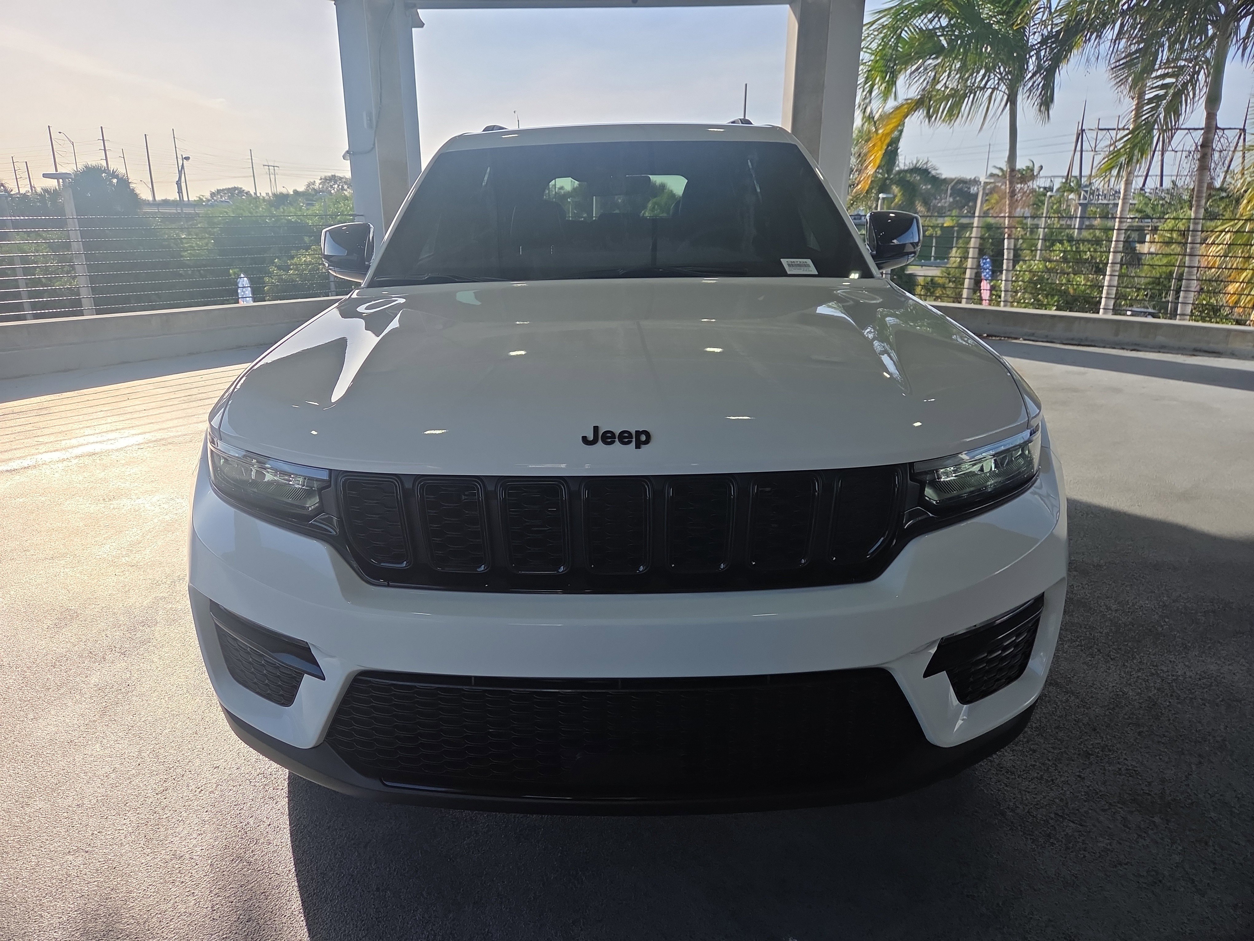 New 2025 Jeep Grand Cherokee Limited w/ Black Appearance Package image 3