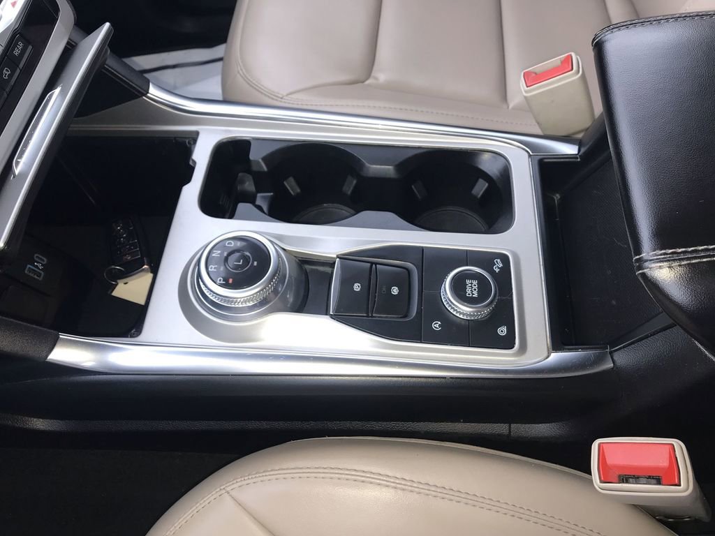 Used 2021 Ford Explorer XLT w/ Equipment Group 202A image 21