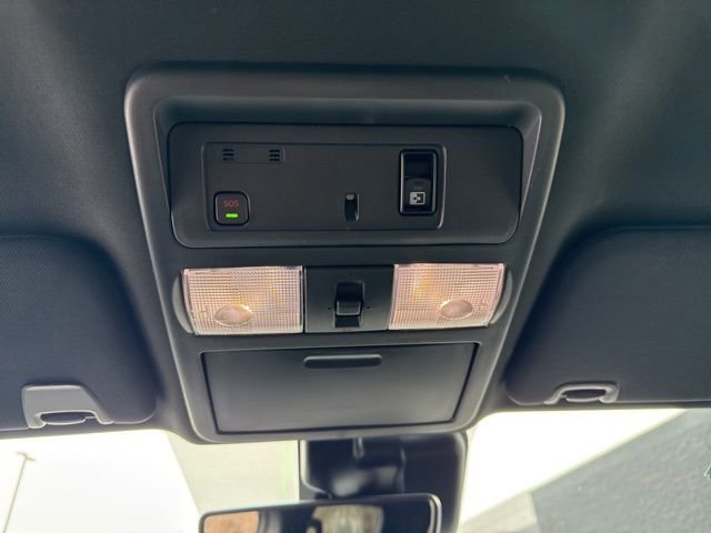 Used 2023 Nissan Titan PRO-4X w/ Pro-4x Convenience Package image 28