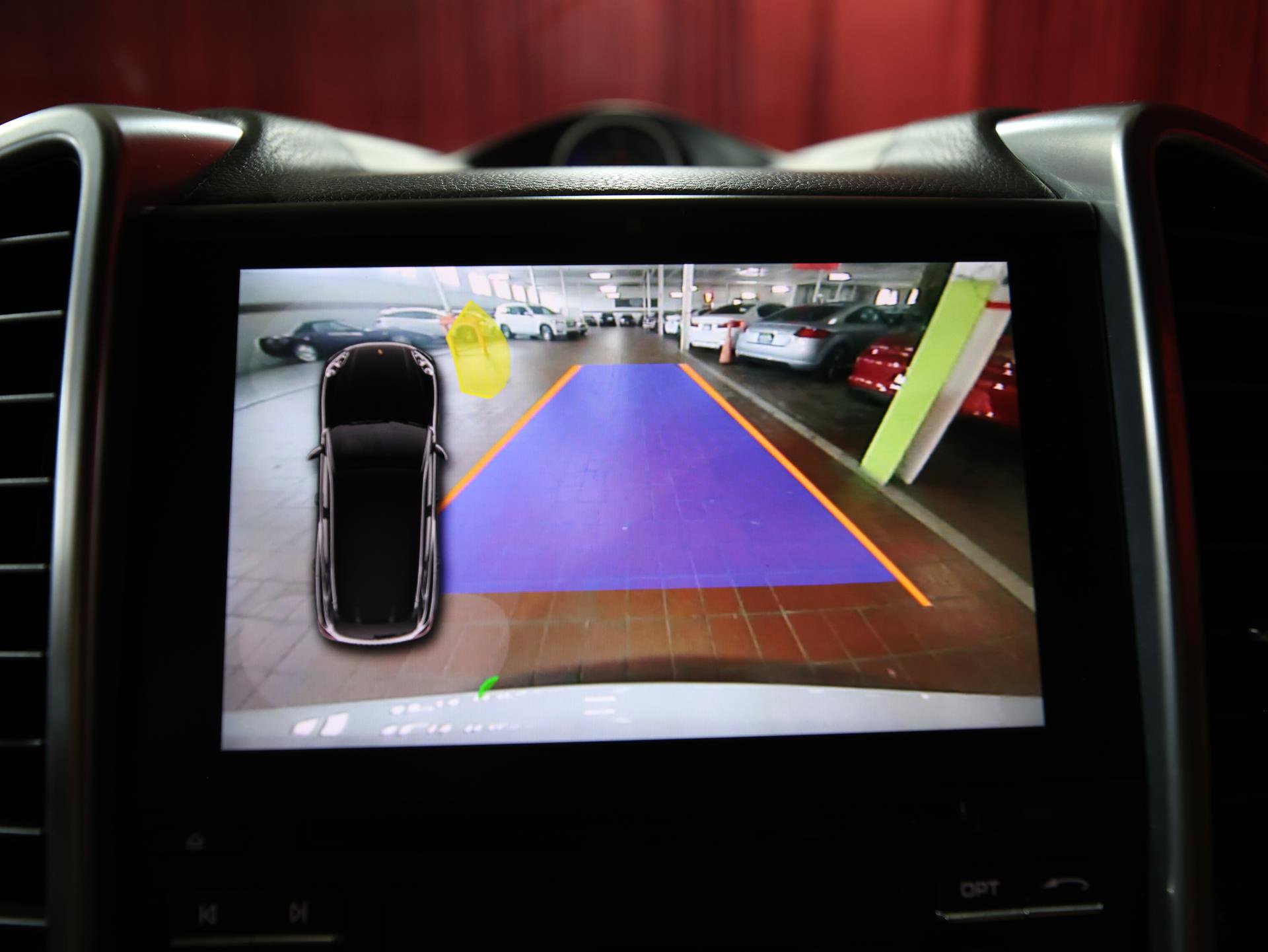 Used 2017 Porsche Cayenne image 19