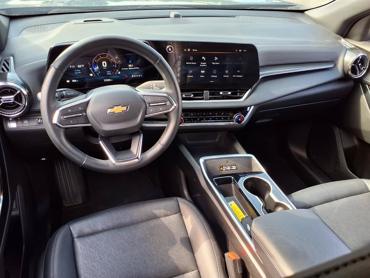 Used 2025 Chevrolet Equinox LT w/ Convenience Package II FWD image 9