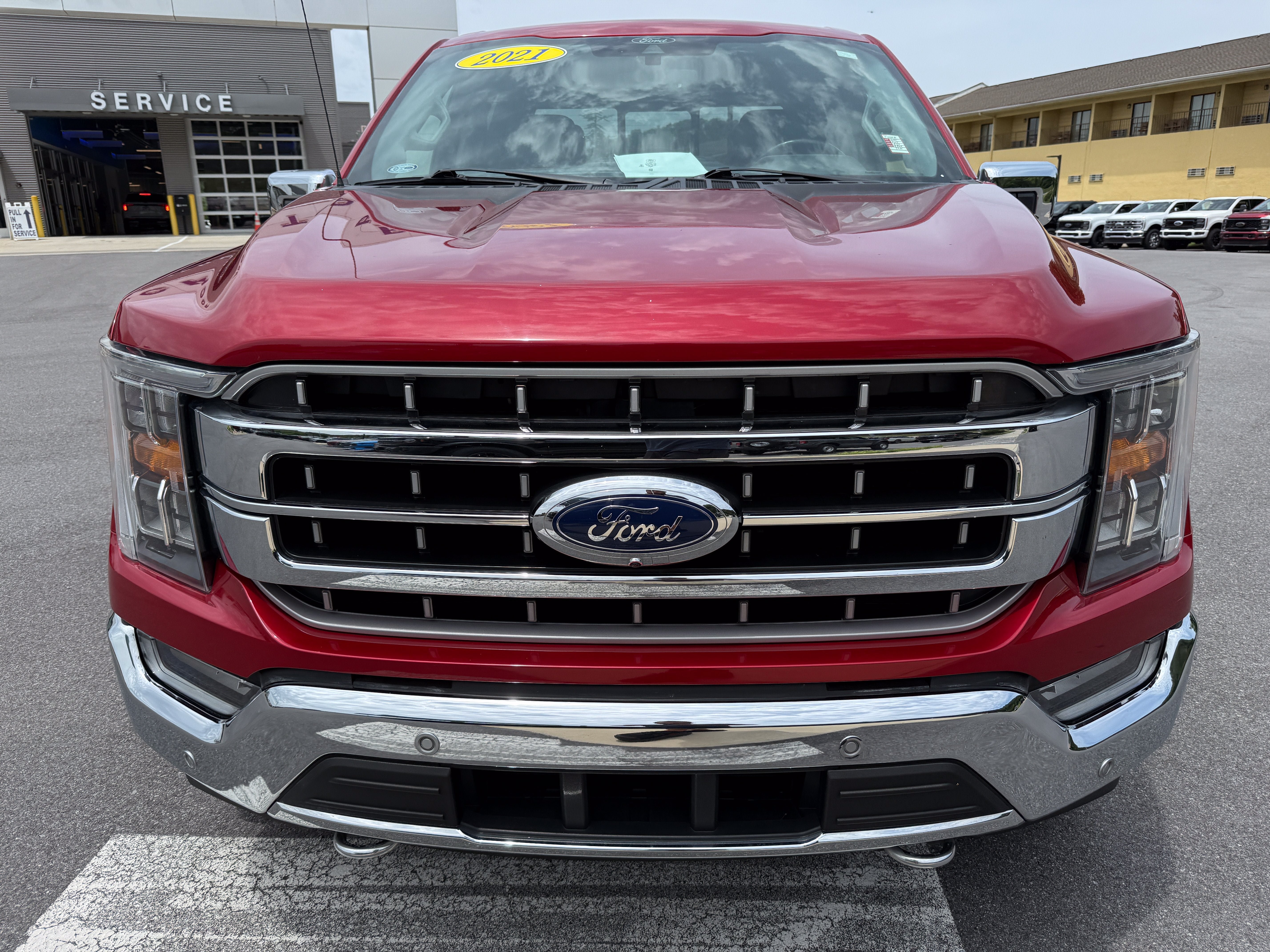 Used 2021 Ford F150 Lariat AWD/4WD image 2