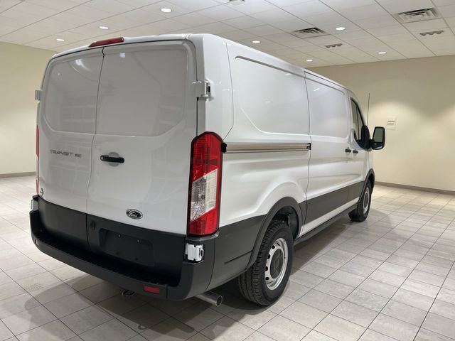 Used 2024 Ford Transit 150 Low Roof RWD image 5