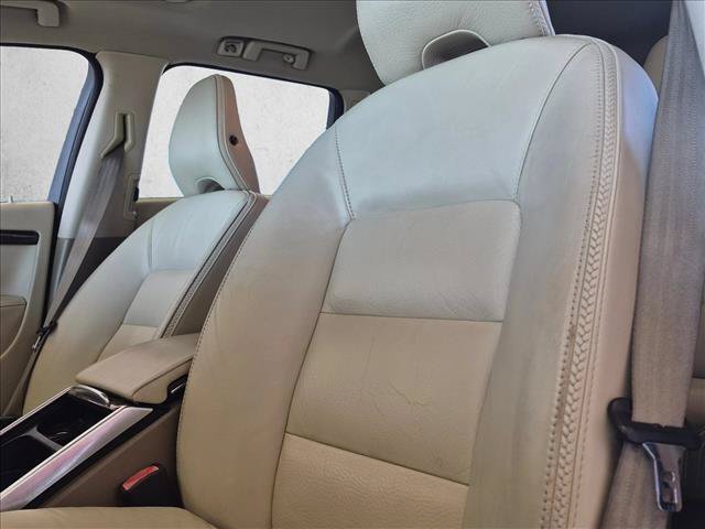 Used 2015 Volvo XC70 T5 Premier Plus FWD image 11