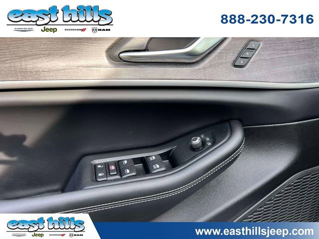 Certified 2024 Jeep Grand Cherokee Limited w/ Black Appearance Package image 20