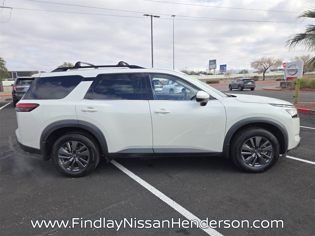 Used 2022 Nissan Pathfinder SV image 7