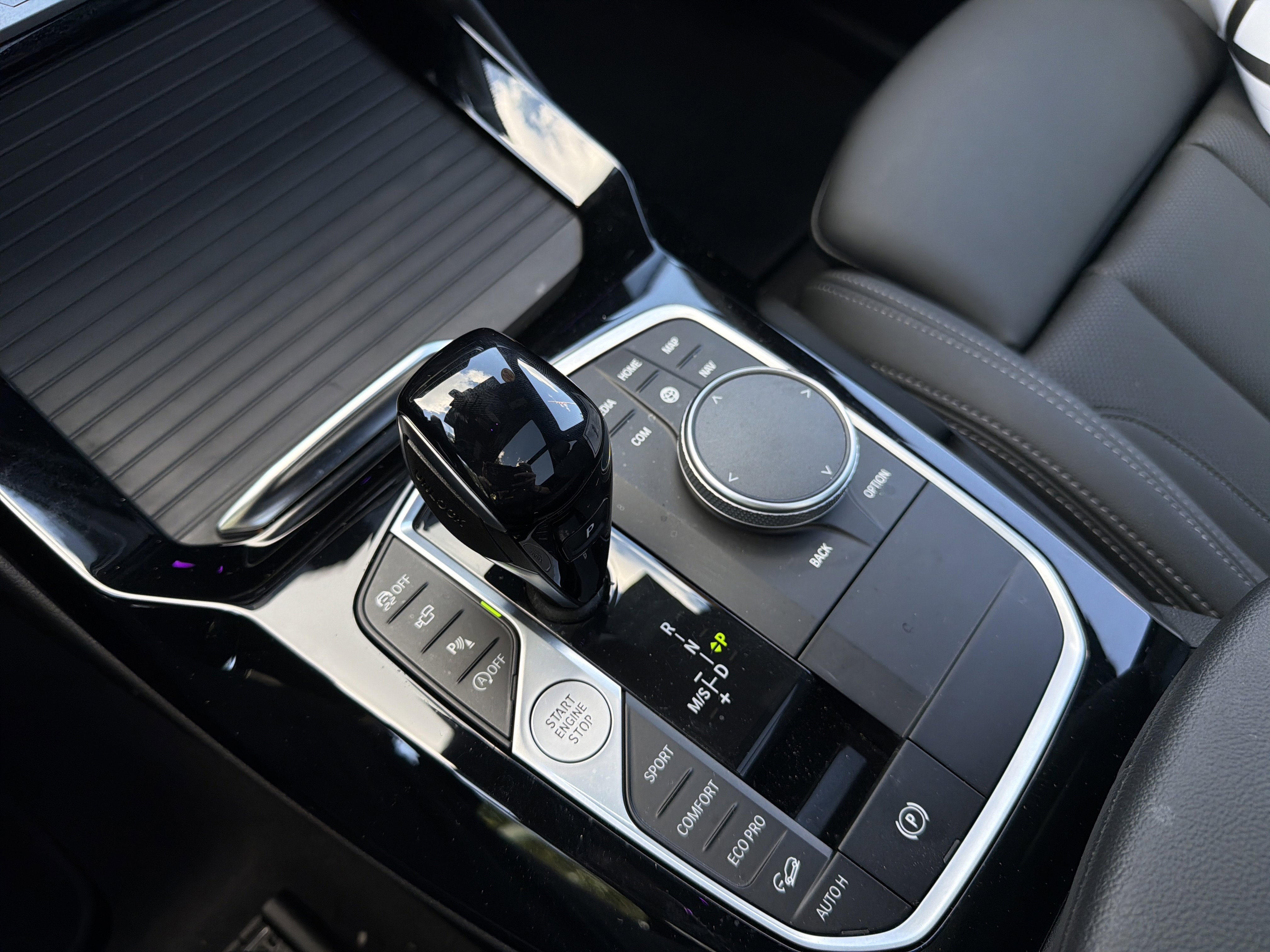 Used 2024 BMW X3 xDrive30i w/ Premium Package w/ZPA AWD/4WD image 29