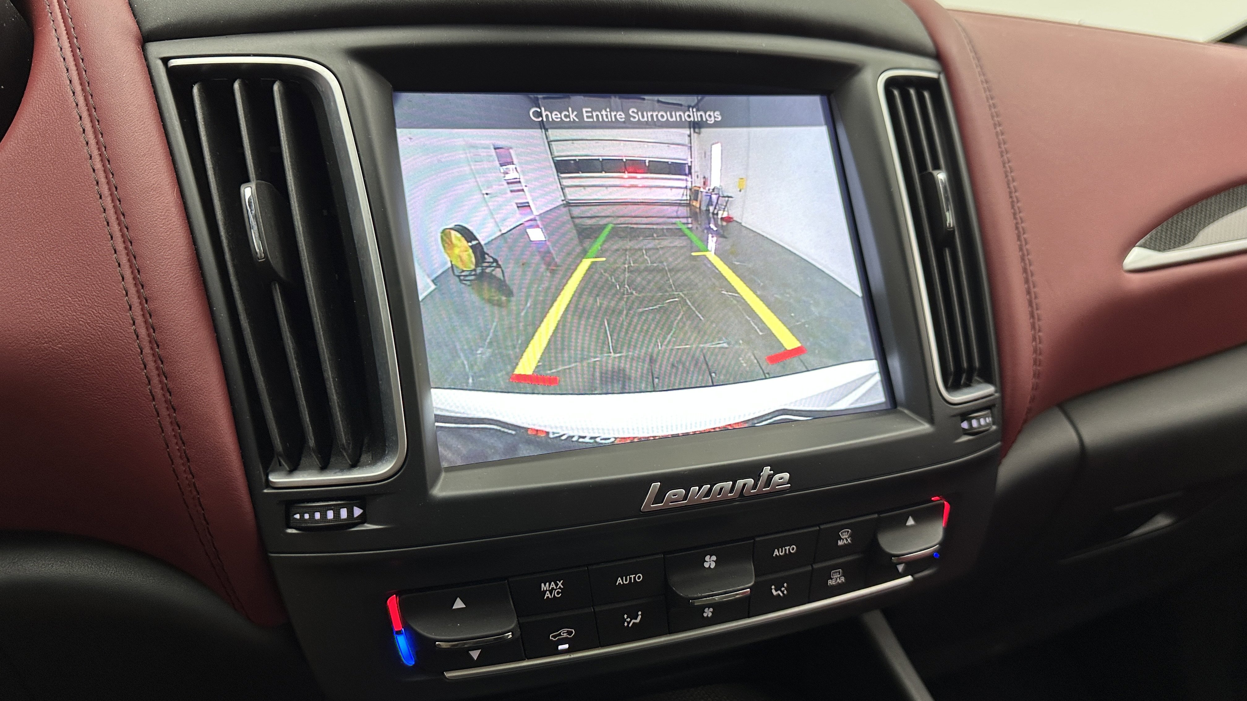 Used 2019 Maserati Levante GTS image 13