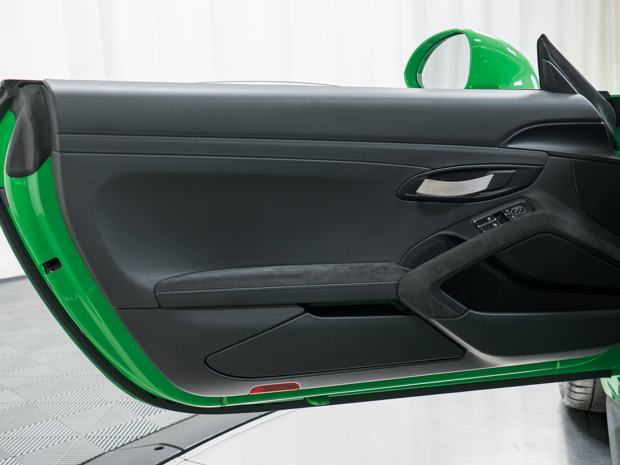 Certified 2016 Porsche 911 GT3 RS image 14