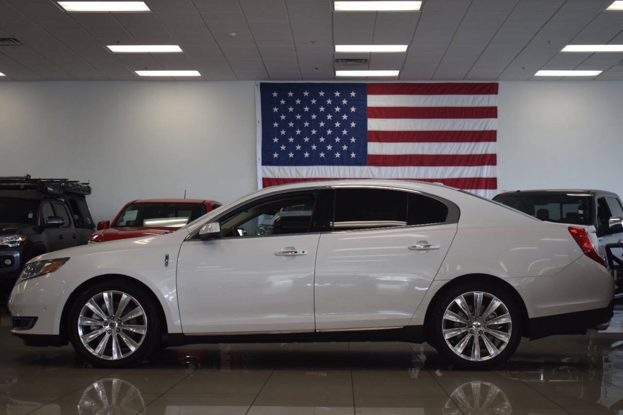 Used 2013 Lincoln MKS AWD image 16