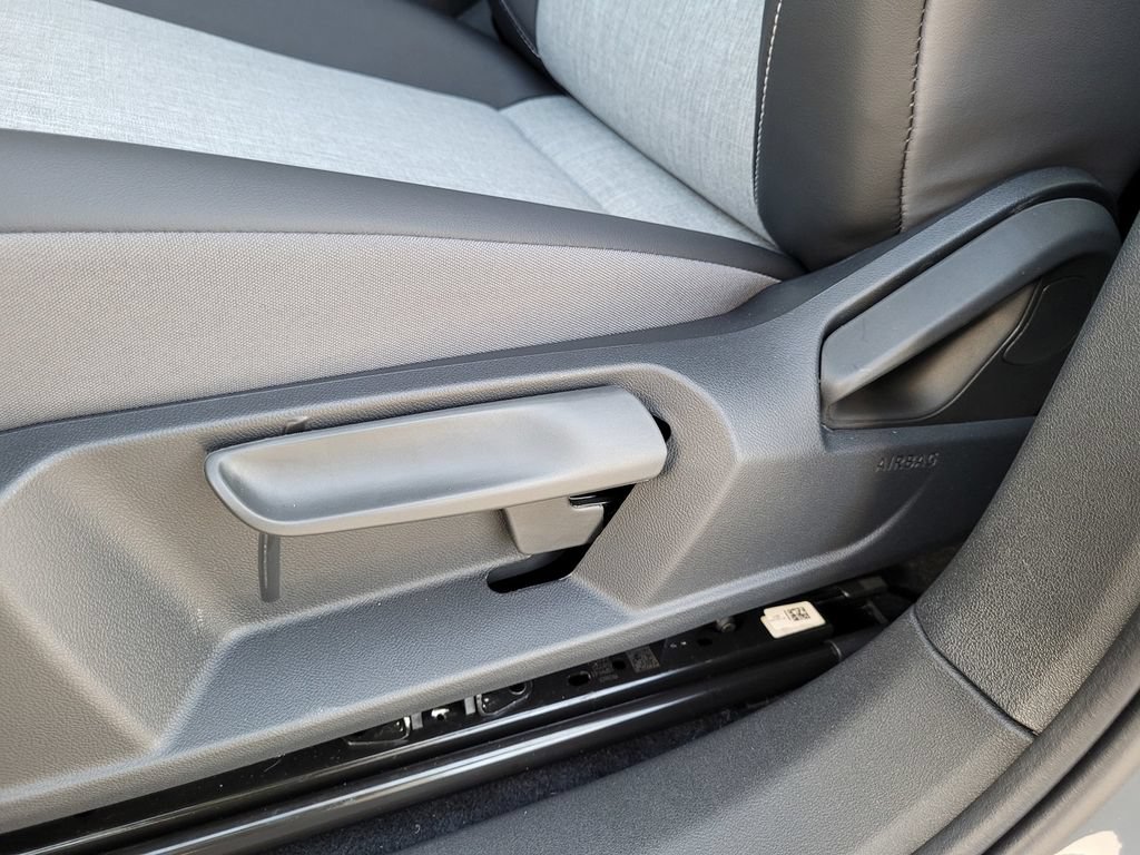 New 2026 Volkswagen ID.4 Pro RWD image 12
