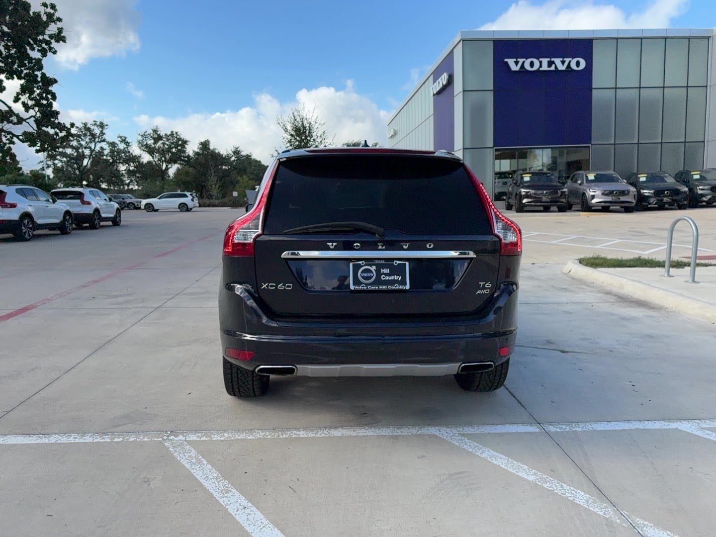 Used 2017 Volvo XC60 T6 Inscription w/ Climate Package AWD/4WD image 5