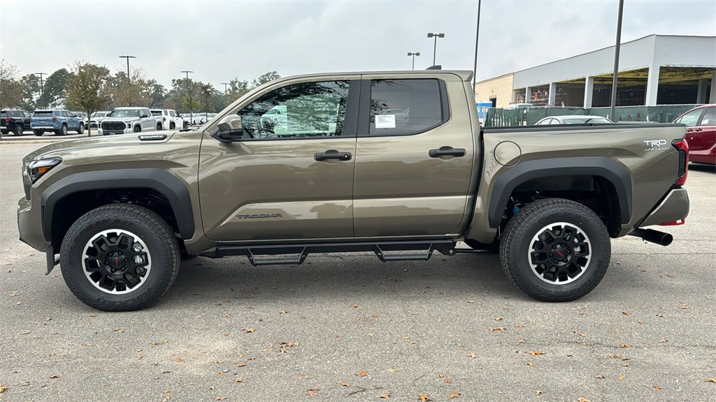 New 2025 Toyota Tacoma TRD Off-Road image 4