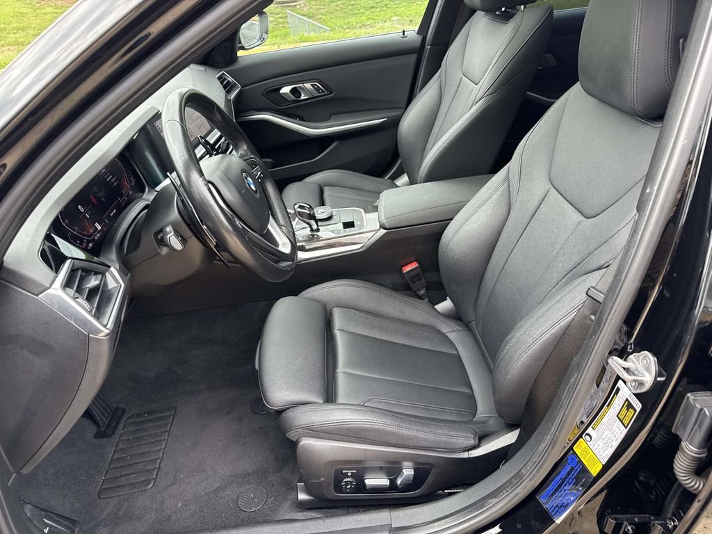 Used 2020 BMW 330i Sedan w/ Convenience Package RWD image 6
