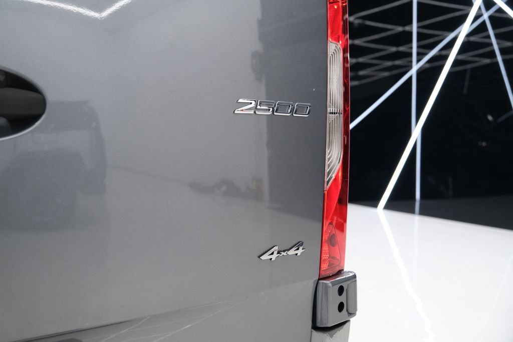 Used 2021 Mercedes-Benz Sprinter 2500 image 19