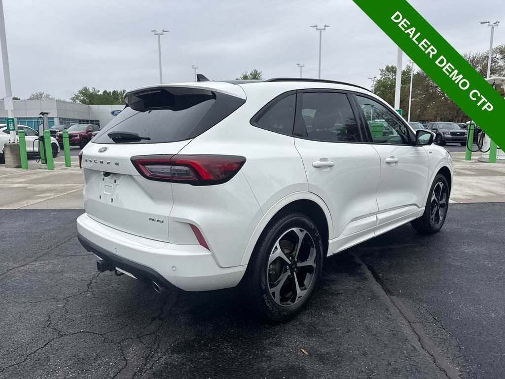 Used 2024 Ford Escape ST-Line Select w/ Tech Pack #2 AWD/4WD image 6