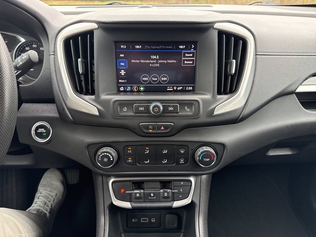 Used 2024 GMC Terrain SLE image 19